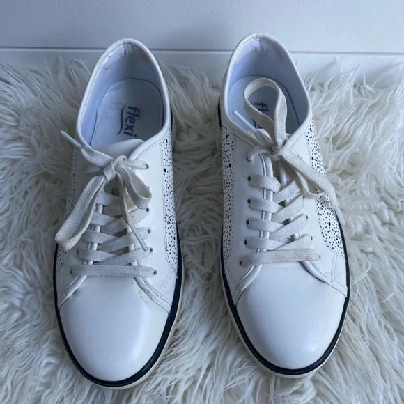 Women's Preppy Menswear Inspired Lace Up Tennis Shoe Sneaker Casual Loafer 7.5 - Picture 3 of 7